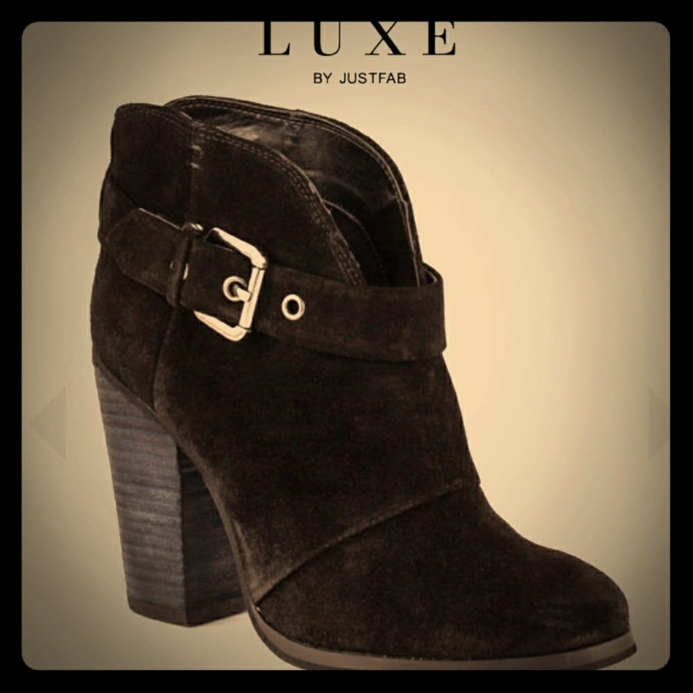 Retro Buckle Bootie